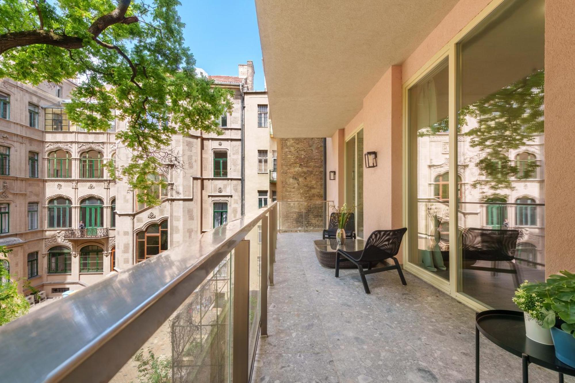 Seasons Garden Apartment Budapest